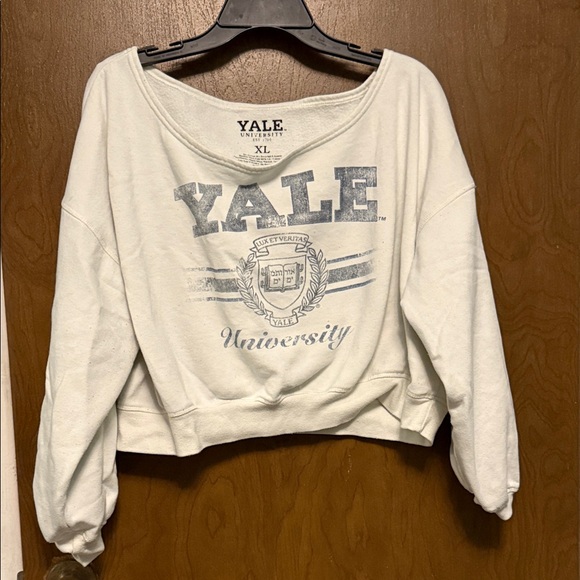 Aeropostale Tops - Aeropostale Yale University White Women's Cropped Off the Shoulder Top size XL